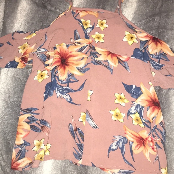 Top - Picture 2 of 3